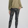 YAYA - Nohavice s potlačou - faded green dessin